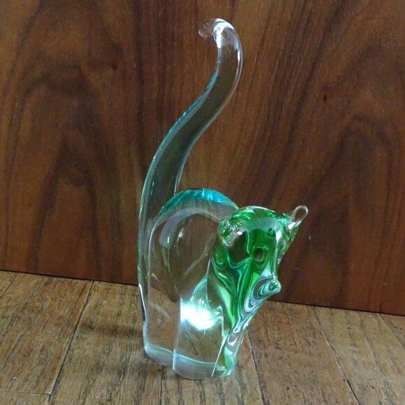 Chalet Glass Cat Figurine - Picture 5 of 10
